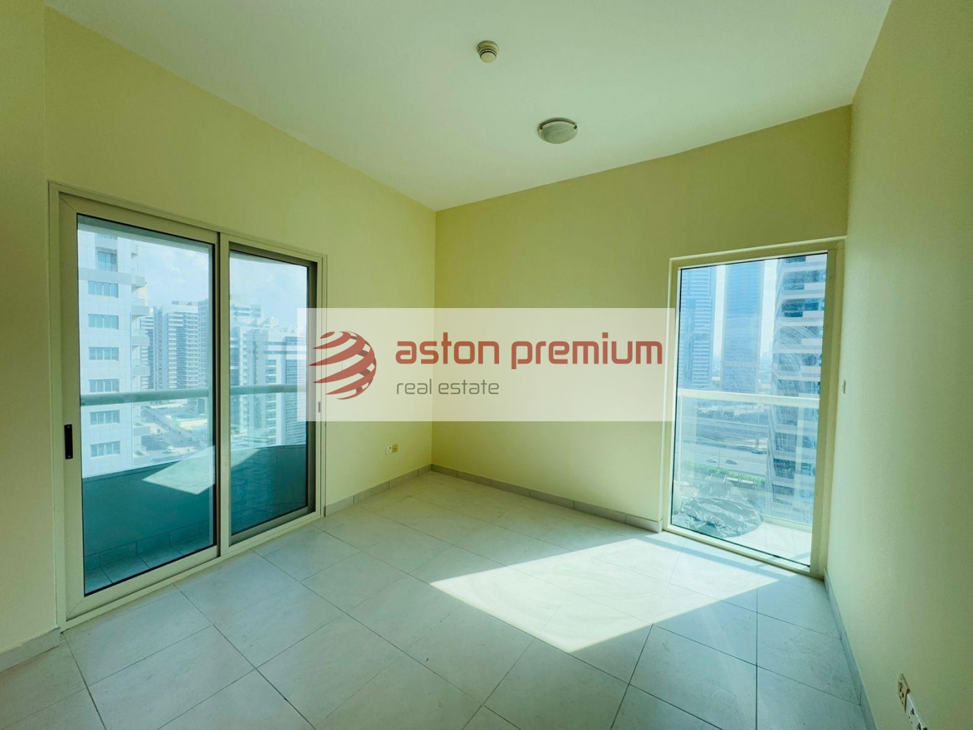 AP-S-28811-Apartment-Sale-Marina View Tower A-Dubai Marina-Dubai