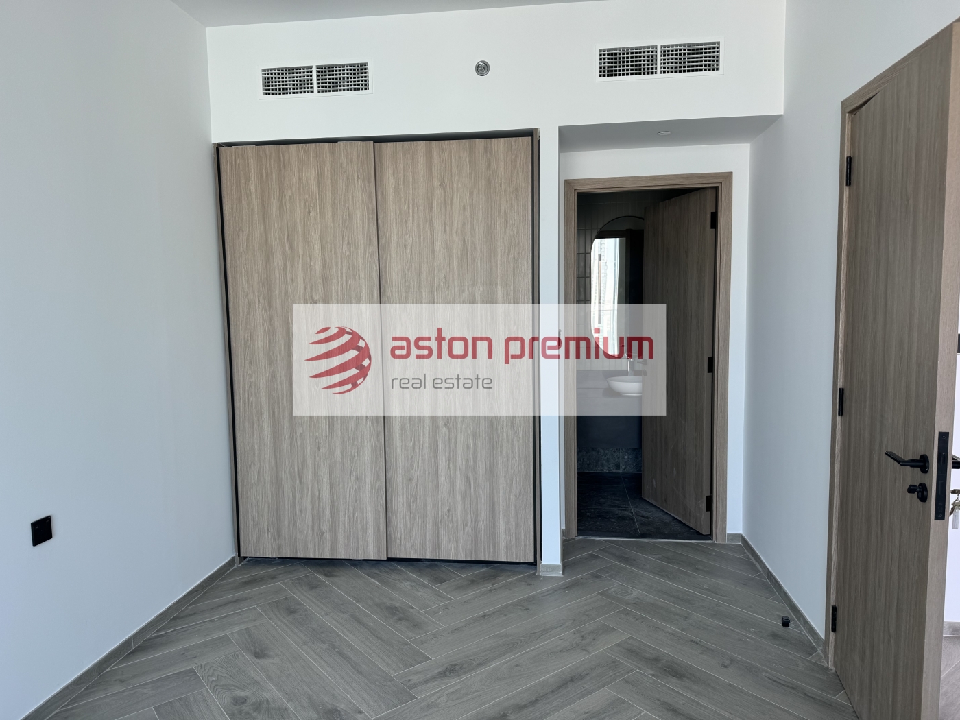 AP-R-25932-Apartment-Rent-Peninsula Three-Business Bay-Dubai