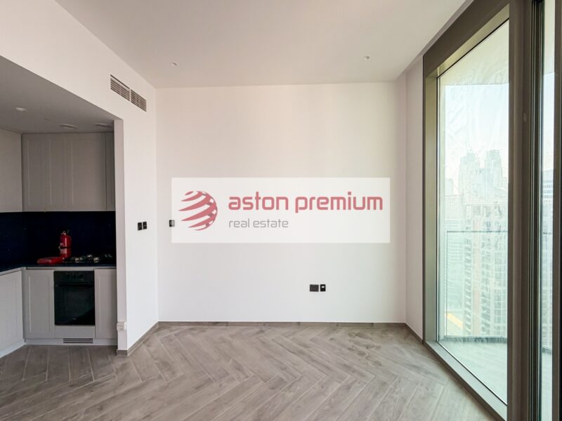 AP-S-28870-Apartment-Sale-Peninsula Three-Business Bay-Dubai