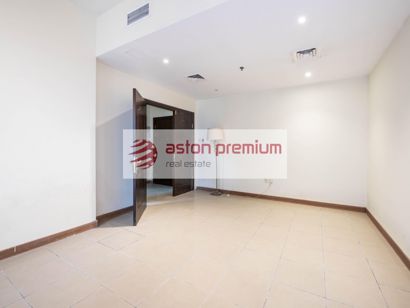 AP-S-28969-Apartment-Sale-Sulafa Tower-Dubai Marina-Dubai