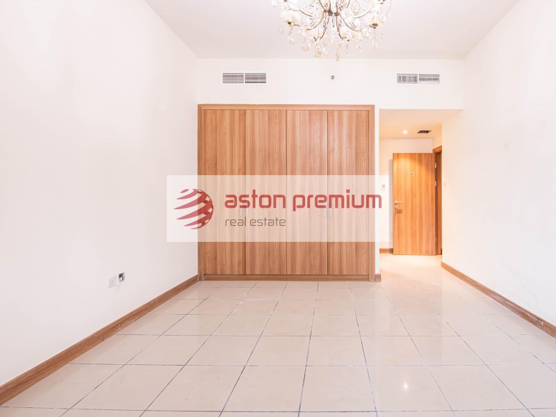 AP-S-28969-Apartment-Sale-Sulafa Tower-Dubai Marina-Dubai