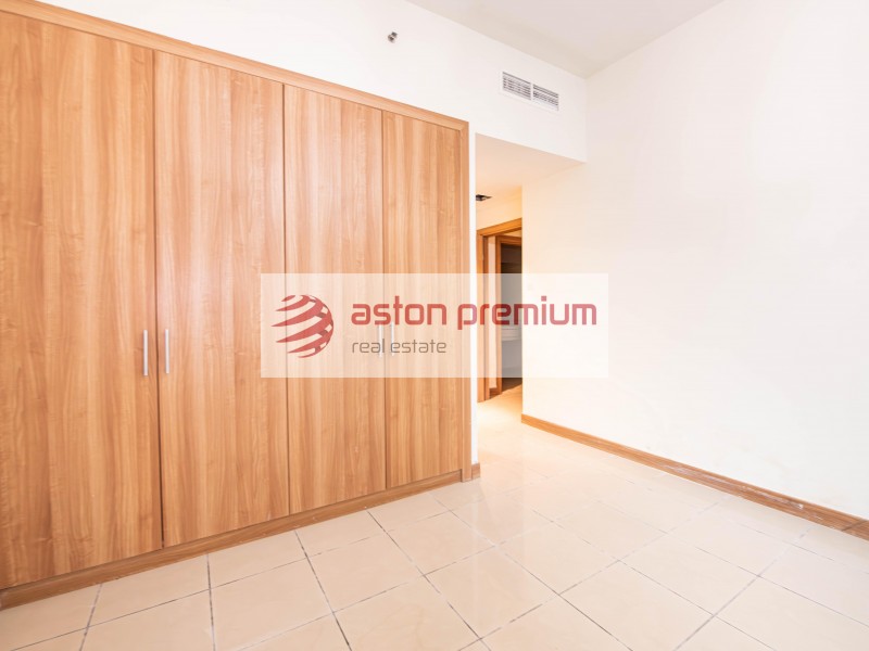 AP-S-28969-Apartment-Sale-Sulafa Tower-Dubai Marina-Dubai