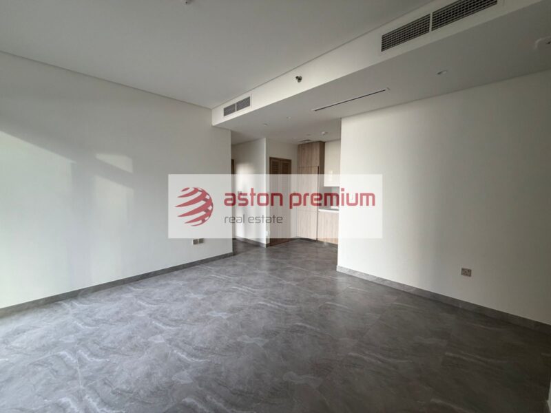 AP-S-28971-Apartment-Sale-Peninsula One-Business Bay-Dubai