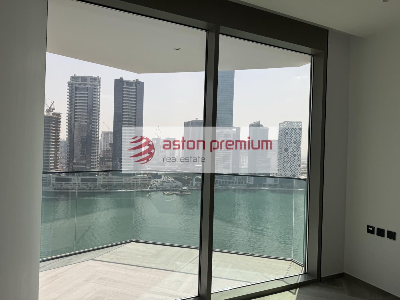 AP-R-26036-Apartment-Rent-Peninsula Three-Business Bay-Dubai