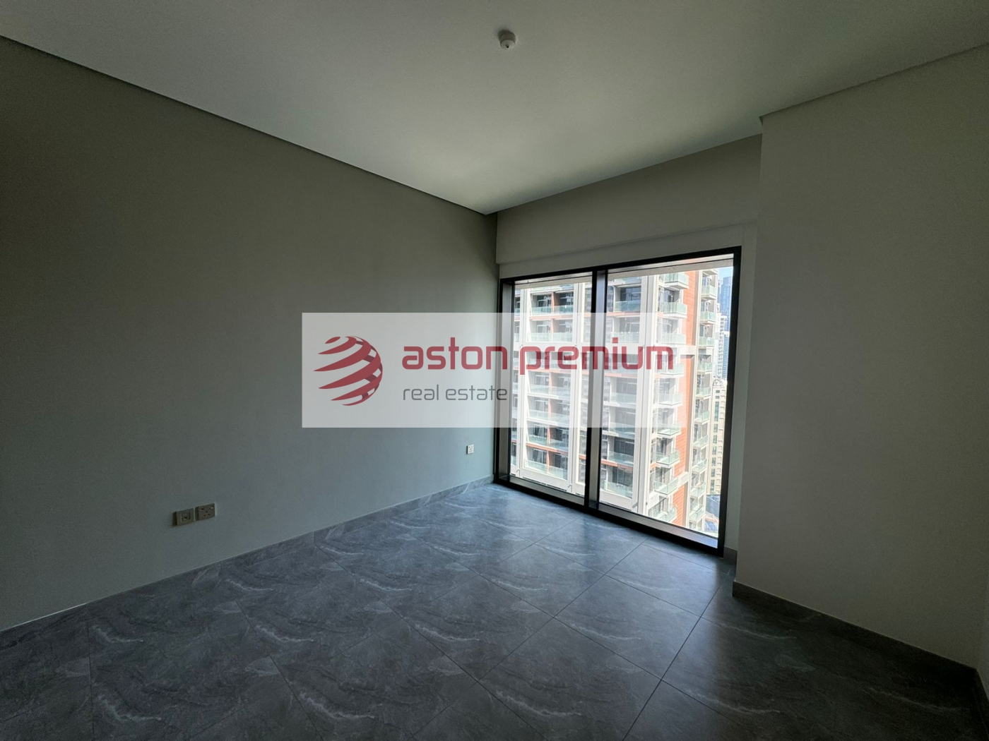 AP-S-29002-Apartment-Sale-Peninsula One-Business Bay-Dubai
