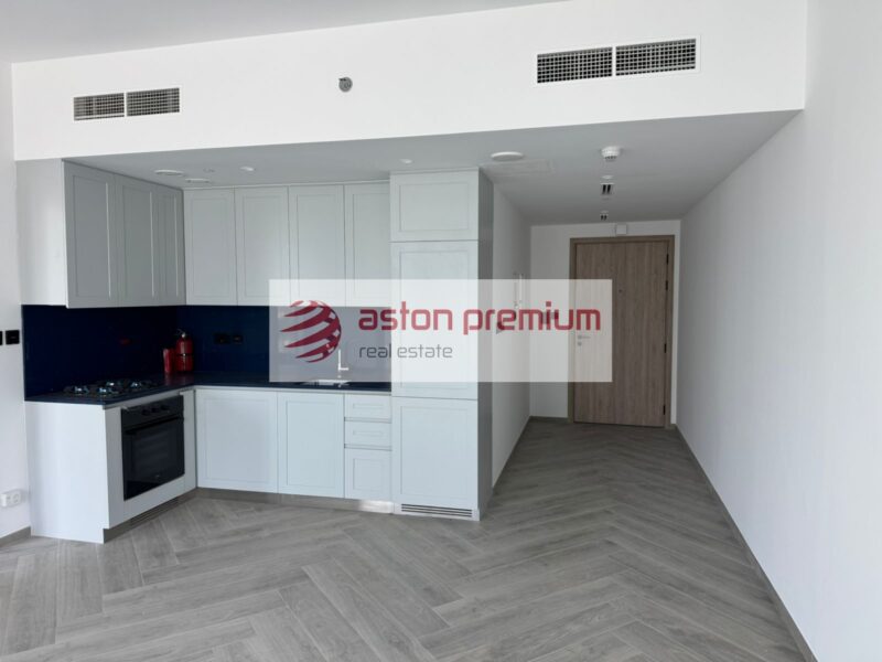 AP-S-29009-Apartment-Sale-Peninsula Three-Business Bay-Dubai