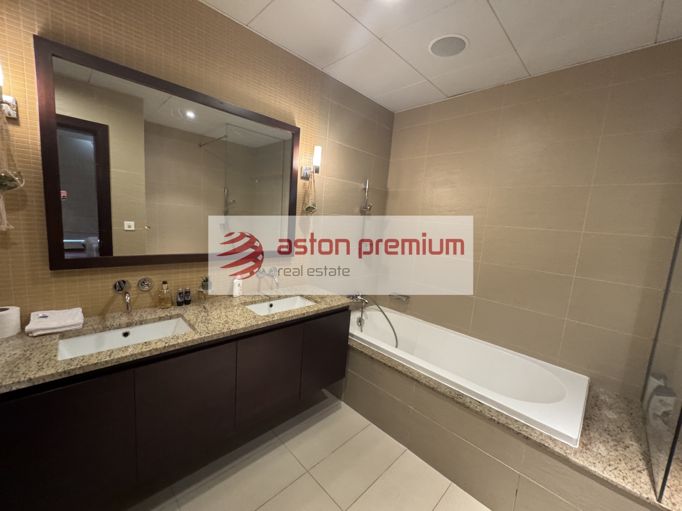 AP-R-26146-Apartment-Rent-Tiara Emerald-Palm Jumeirah-Dubai