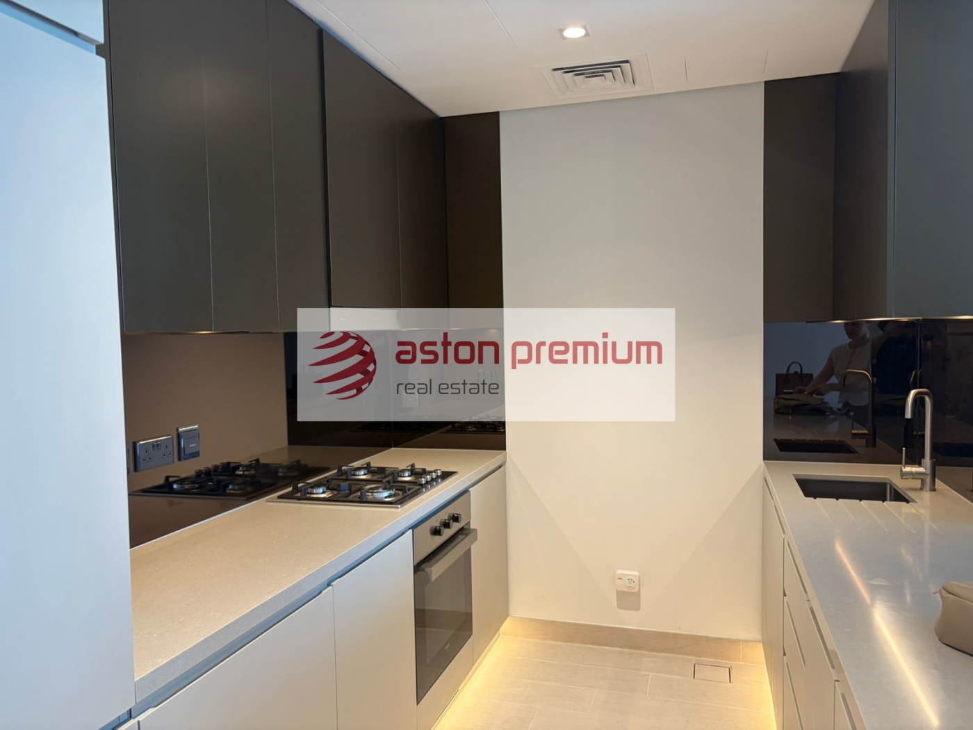 AP-R-26334-Apartment-Rent-Regalia-Business Bay-Dubai