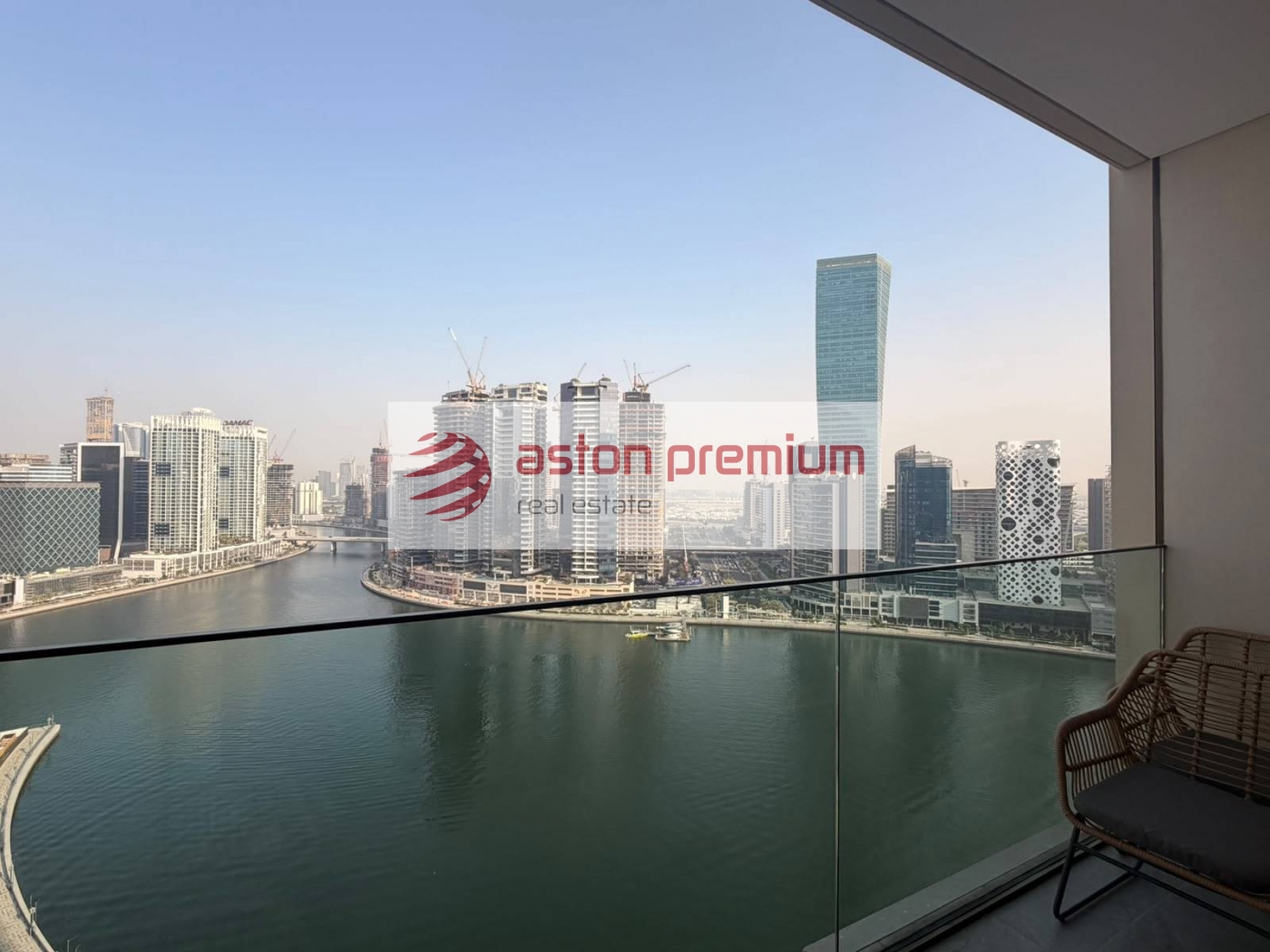 AP-R-26424-Apartment-Rent-Peninsula Four-Business Bay-Dubai