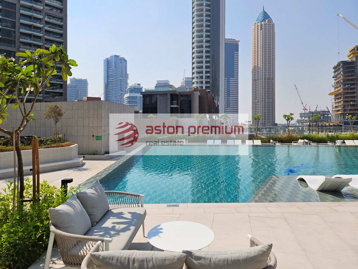 AP-R-26432-Apartment-Rent-Peninsula One-Business Bay-Dubai