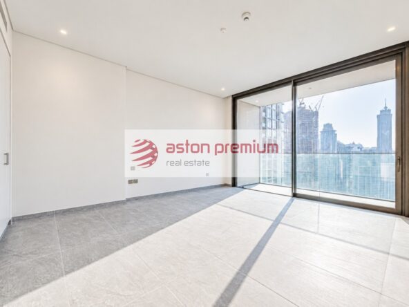 AP-S-29379-Apartment-Sale-Peninsula One-Business Bay-Dubai